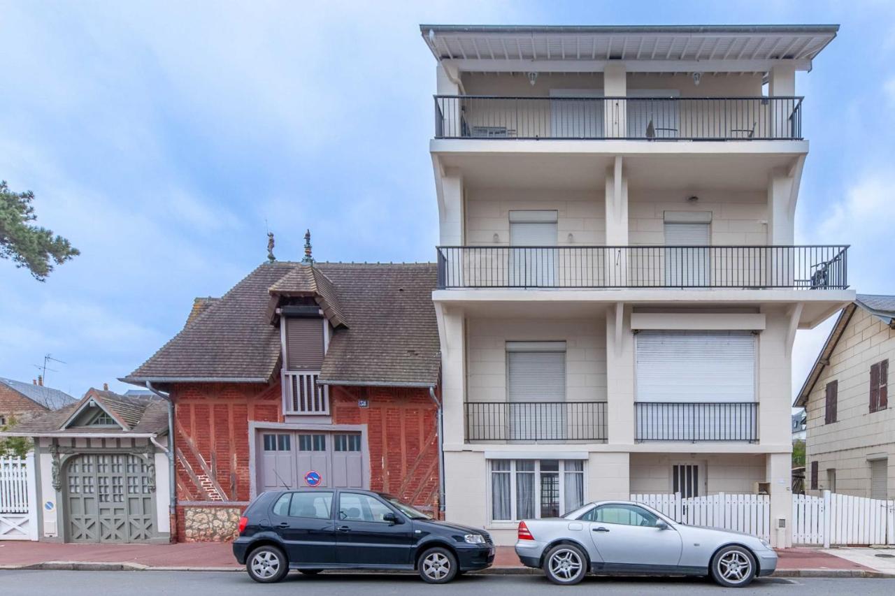 2-Bedroom Apartment With Balcony Near Hippodrome 多维尔 外观 照片